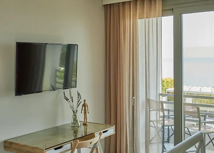 Soligia Thalassa Willa Pefkali